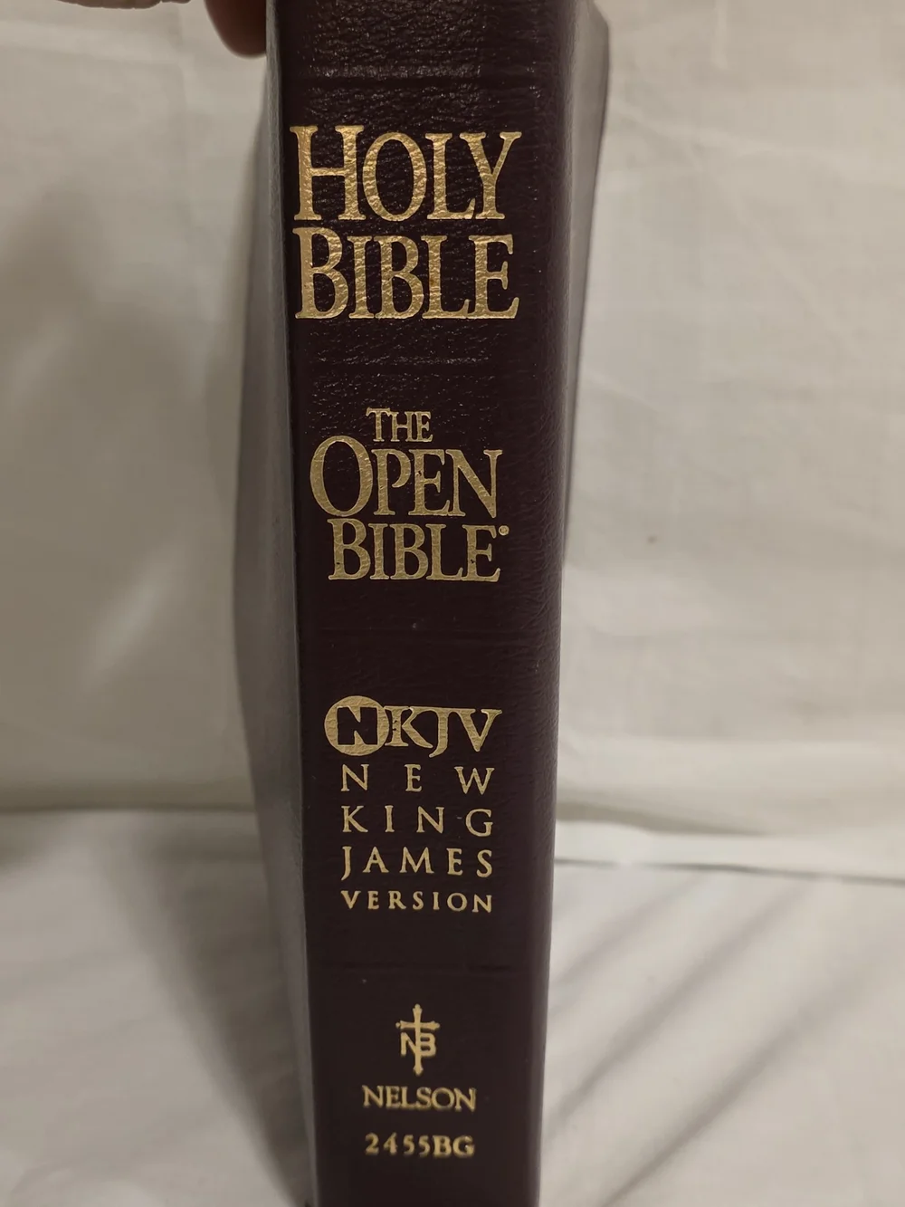 Holy Bible Open NKJV Red Letter Nelson 1982 Bonded Leather Christian
